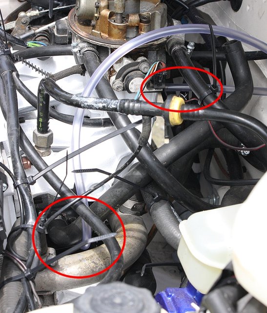 Cors532.JPG (273.47 KiB) 63599 mal betrachtet Und hier nochmal der durchsichtige von der KWG-Entlüfung zur Multec...