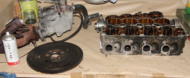 Cors284.JPG (262.23 KiB) 27276 mal betrachtet Und hier ein Paar Teile, die noch auf ihre Wäsche warten.