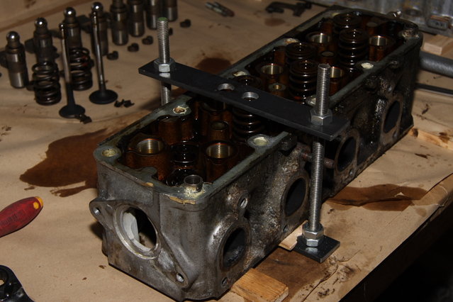 Cors301.JPG (411.64 KiB) 27241 mal betrachtet Das "Werkzeug"