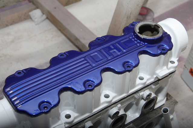 cors357.JPG (380.66 KiB) 30656 mal betrachtet Der Nockenwellendeckel in Racingblue/Imperialblau