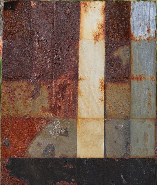 rost49.JPG (309.64 KiB) 76340 mal betrachtet Die obere Hälfte