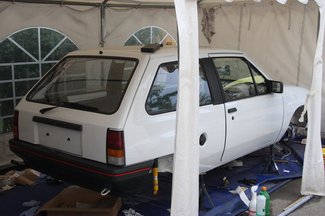 cors456.JPG (397.54 KiB) 49407 mal betrachtet Hintere Ansicht mit Scheiben